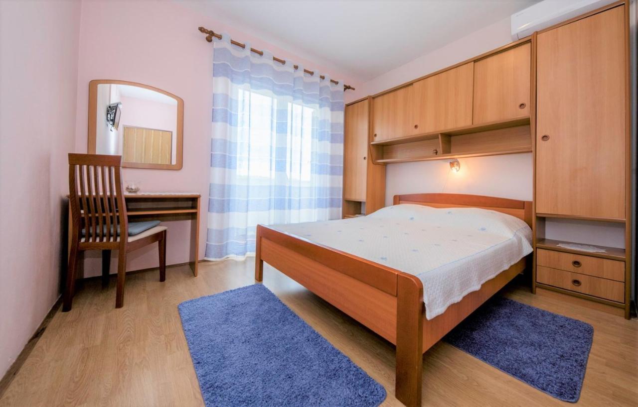 App&Rooms Anica Kampor Exterior foto