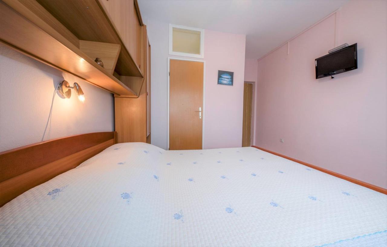 App&Rooms Anica Kampor Exterior foto