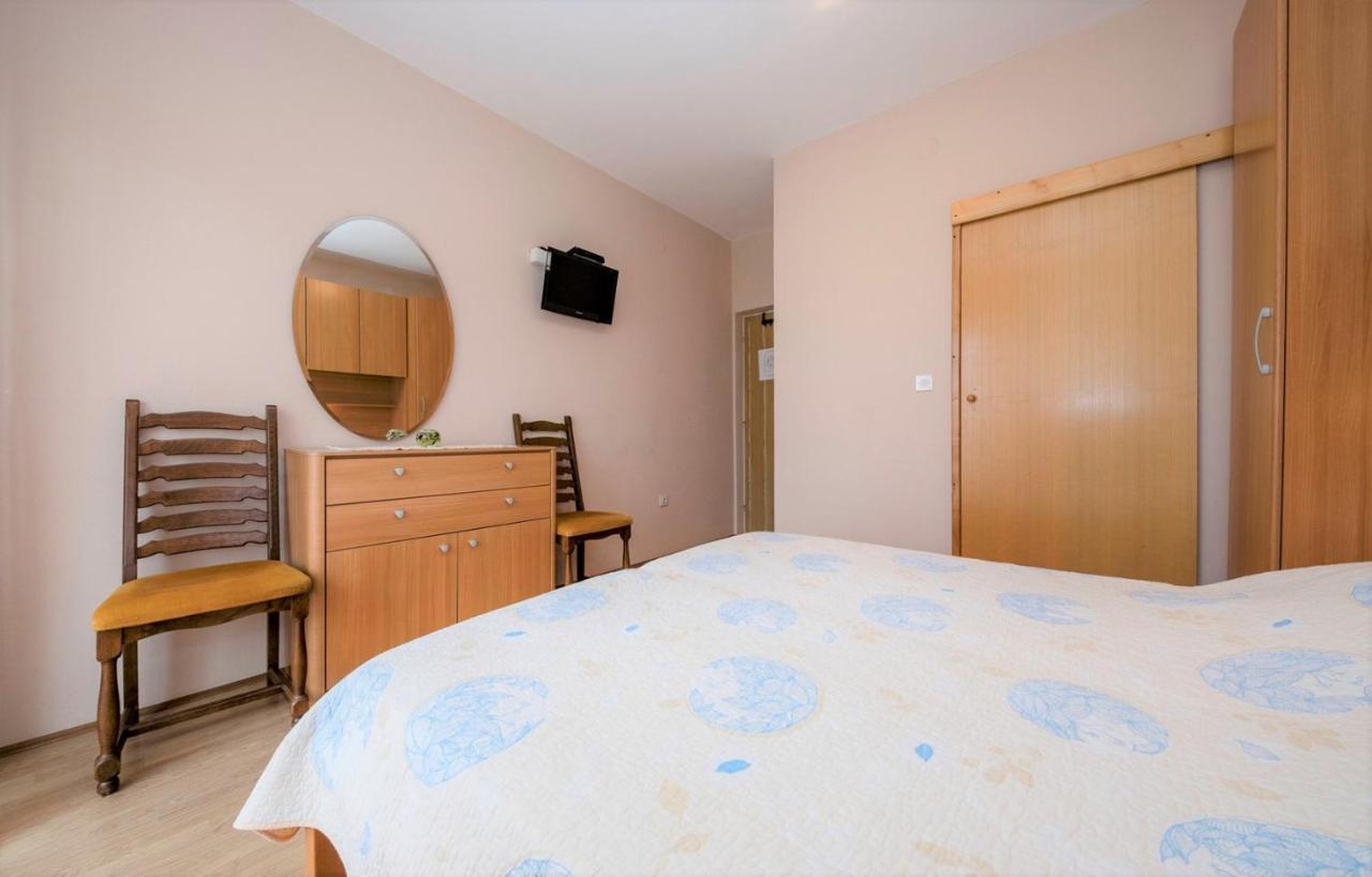 App&Rooms Anica Kampor Exterior foto